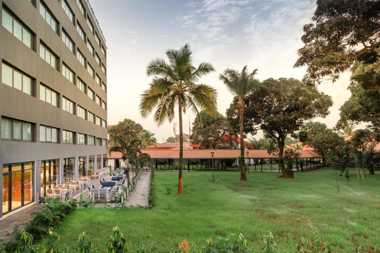 Riviera Royal Hotel Conakry Extérieur photo